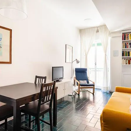 La Casa Dei Poeti Apartment *